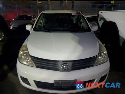 Piąte zdjęcie samochodu w środku: 2007 NISSAN VERSA 1.8 S VIN:3N1BC11E57L441817 - miniatura