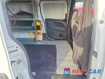 Zdjęcie 11 z 13 samochodu: 2015 RAM PROMASTER CITY UTILITY / SERVICE VAN VIN:ZFBERFAT5F6A50024 - miniatura