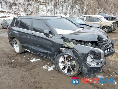 Czwarte zdjęcie samochodu z boku: 2023 MITSUBISHI OUTLANDER SE VIN:JA4J4UA87PZ033629 - miniatura
