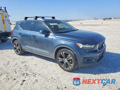 Czwarte zdjęcie samochodu z boku: 2021 VOLVO XC40 T5 INSCRIPTION VIN:YV4162UL2M2457791 - miniatura