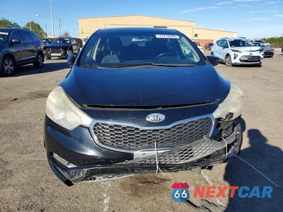 Piąte zdjęcie samochodu w środku: 2015 KIA FORTE EX VIN:KNAFX4A89F5321366 - miniatura