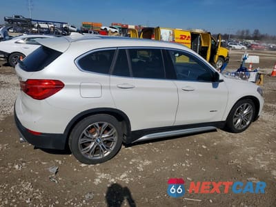 Trzecie zdjęcie samochodu z tyłu: 2017 BMW X1 XDRIVE28I VIN:WBXHT3C31H5F79084 - miniatura