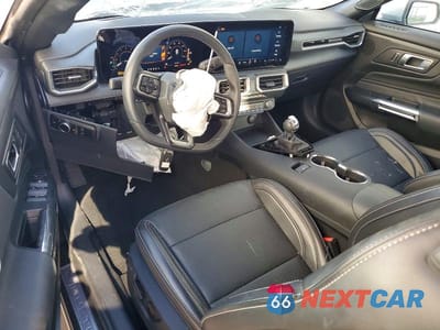 Zdjęcie 8 z 12 samochodu: 2025 FORD MUSTANG VIN:1FAGP8UH7S5117269 - miniatura