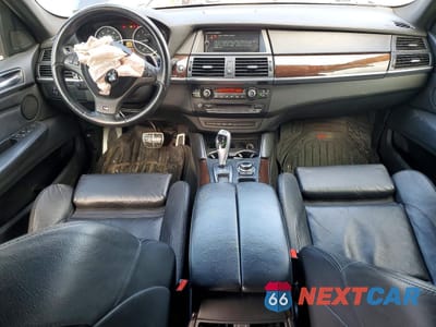 Zdjęcie 8 z 14 samochodu: 2013 BMW X6 XDRIVE35I VIN:5UXFG2C53DL785867 - miniatura