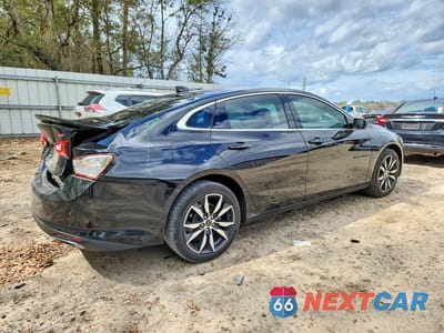 Trzecie zdjęcie samochodu z tyłu: 2021 CHEVROLET MALIBU RS VIN:1G1ZG5ST6MF043132 - miniatura