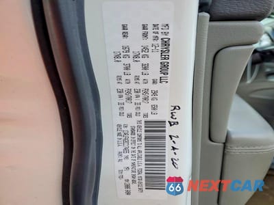 Zdjęcie 13 z 13 samochodu: 2012 JEEP GRAND CHEROKEE LAREDO VIN:1C4RJFAG9CC174655 - miniatura