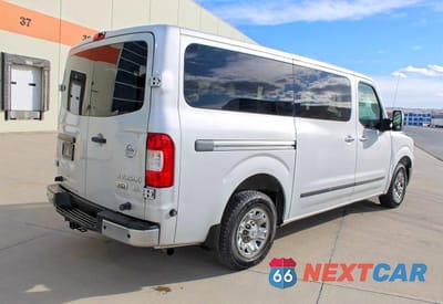 Trzecie zdjęcie samochodu z tyłu: 2015 NISSAN NV 3500 HD SL VIN:5BZAF0AA0FN851107 - miniatura