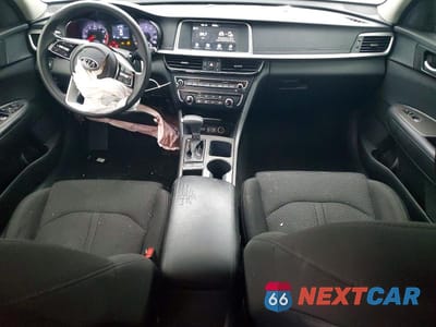Zdjęcie 8 z 12 samochodu: 2019 KIA OPTIMA LX VIN:5XXGT4L32KG300370 - miniatura