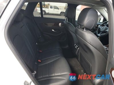 Zdjęcie 11 z 12 samochodu: 2016 MERCEDES-BENZ GLC 300 4MATIC VIN:WDC0G4KB2GF110020 - miniatura