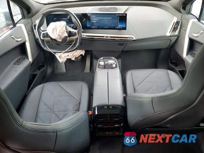 Zdjęcie 8 z 12 samochodu: 2024 BMW IX XDRIVE50 VIN:WB523CF07RCN47833 - miniatura