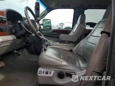 Zdjęcie 7 z 13 samochodu: 2006 FORD F250 SUPER DUTY VIN:1FTSW21P86EC95973 - miniatura