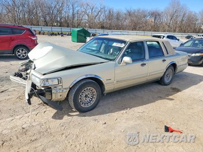 1997 LINCOLN TOWN CAR EXECUTIVE 1LNLM81W1VY681650 - główne zdjęcie licytacji z USA - miniatura