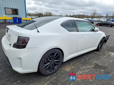 Trzecie zdjęcie samochodu z tyłu: 2014 SCION TC VIN:JTKJF5C75E3069189 - miniatura