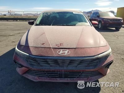 Piąte zdjęcie samochodu w środku: 2025 HYUNDAI ELANTRA VIN:KMHLS4DG4SU938502 - miniatura