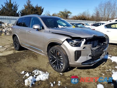 Czwarte zdjęcie samochodu z boku: 2026 VOLVO XC90 PLUS VIN:YV4062PEXT1464842 - miniatura