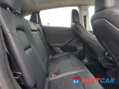 Zdjęcie 11 z 12 samochodu: 2023 TESLA MODEL Y VIN:7SAYGDED4PF971843 - miniatura