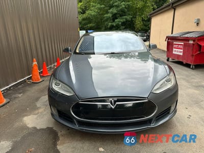 Zdjęcie 14 z 14 samochodu: 2013 TESLA MODEL S VIN:5YJSA1AC6DFP10886 - miniatura