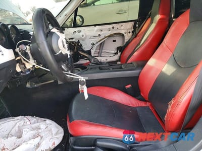 Zdjęcie 7 z 11 samochodu: 2013 MAZDA MX-5 MIATA CLUB VIN:JM1NC2MF4D0229701 - miniatura