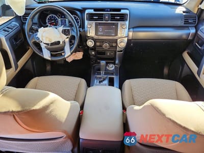 Zdjęcie 8 z 13 samochodu: 2014 TOYOTA 4RUNNER SR5 VIN:JTEBU5JR7E5188366 - miniatura