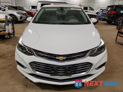 Piąte zdjęcie samochodu w środku: 2017 CHEVROLET CRUZE PREMIER VIN:1G1BF5SM4H7225215 - miniatura
