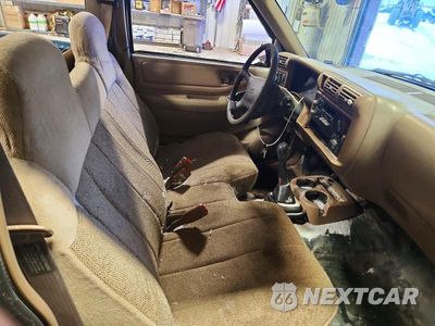 Zdjęcie 10 z 12 samochodu: 1996 GMC SONOMA VIN:1GTCS1447TK515368 - miniatura