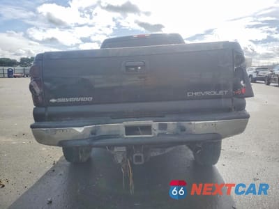 Zdjęcie 6 z 13 samochodu: 2002 CHEVROLET SILVERADO K2500 HEAVY DUTY VIN:1GCHK23G32F197733 - miniatura