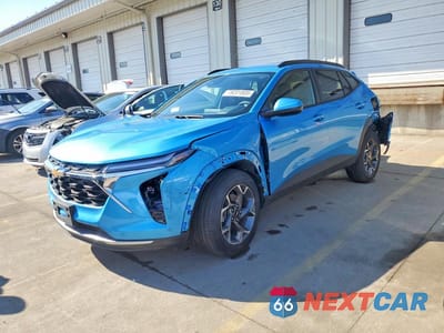 2025 CHEVROLET TRAX 1LT KL77LHEP3SC093069 - główne zdjęcie licytacji z USA - miniatura