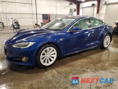 2018 TESLA MODEL S 5YJSA1E22JF245245 - główne zdjęcie licytacji z USA - miniatura