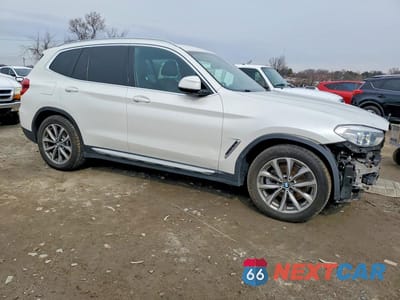 Czwarte zdjęcie samochodu z boku: 2019 BMW X3 XDRIVE30I VIN:5UXTR9C50KLR05367 - miniatura