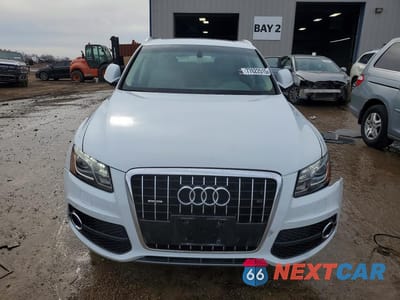 Piąte zdjęcie samochodu w środku: 2012 AUDI Q5 PREMIUM PLUS VIN:WA1DKAFP6CA127804 - miniatura