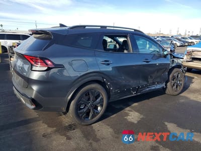 Trzecie zdjęcie samochodu z tyłu: 2025 KIA SPORTAGE X-LINE PRESTIGE VIN:KNDPZDDH1S7272367 - miniatura