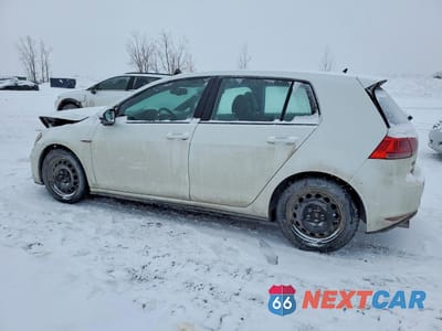 Drugie zdjęcie samochodu z przodu: 2015 VOLKSWAGEN GTI VIN:3VW5T7AU2FM003136 - miniatura