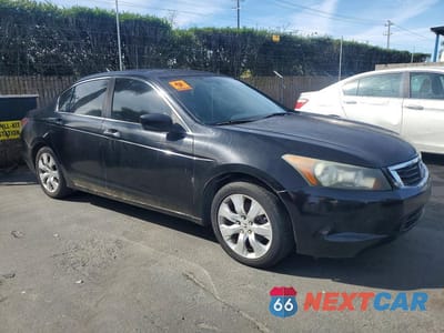 Czwarte zdjęcie samochodu z boku: 2010 HONDA ACCORD VIN:1HGCP2F73AA156085 - miniatura
