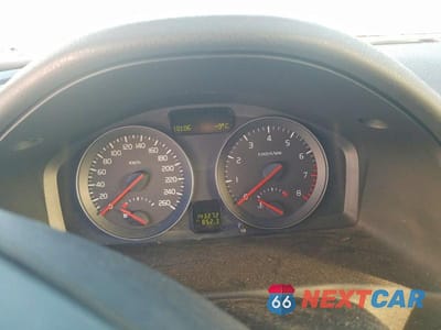 Zdjęcie 9 z 11 samochodu: 2010 VOLVO S40 2.4I VIN:YV1382MSXA2485633 - miniatura