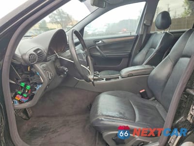 Zdjęcie 7 z 12 samochodu: 2004 MERCEDES-BENZ C 230K SPORT SEDAN VIN:WDBRF40J94A630636 - miniatura