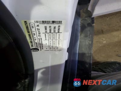 Zdjęcie 12 z 12 samochodu: 2017 FORD FOCUS SEL VIN:1FADP3M2XHL248802 - miniatura