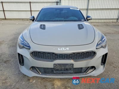 Piąte zdjęcie samochodu w środku: 2022 KIA STINGER GT LINE VIN:KNAE35LD3N6119235 - miniatura
