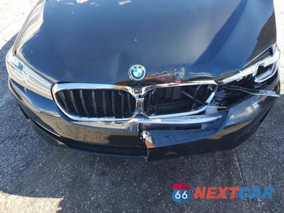 Zdjęcie 11 z 11 samochodu: 2022 BMW 530E VIN:WBA13AG02NCK12246 - miniatura