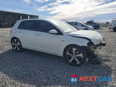 Czwarte zdjęcie samochodu z boku: 2017 VOLKSWAGEN GTI S VIN:3VW5T7AU8HM044910 - miniatura