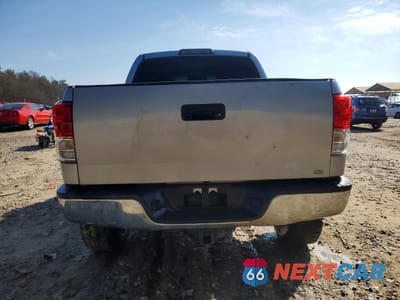 Zdjęcie 6 z 13 samochodu: 2012 TOYOTA TUNDRA GRADE VIN:5TFDW5F12CX212083 - miniatura