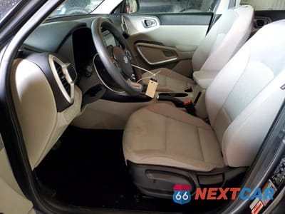Zdjęcie 7 z 13 samochodu: 2020 KIA SOUL LX VIN:KNDJ23AU6L7736213 - miniatura