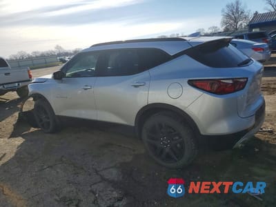 Drugie zdjęcie samochodu z przodu: 2021 CHEVROLET BLAZER 2LT VIN:3GNKBCRS1MS533439 - miniatura