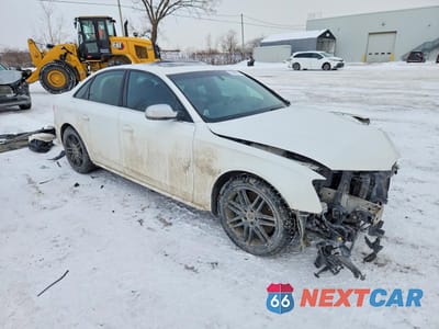 Czwarte zdjęcie samochodu z boku: 2013 AUDI S4 PREMIUM PLUS VIN:WAUBGCFLXDA107299 - miniatura