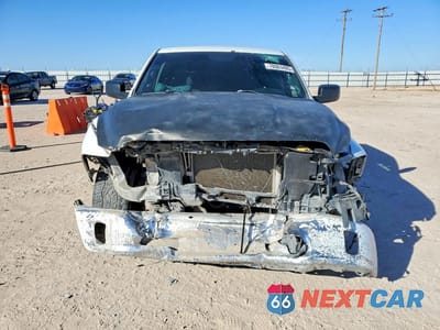 Piąte zdjęcie samochodu w środku: 2015 RAM 1500 SLT VIN:1C6RR6GT1FS703062 - miniatura