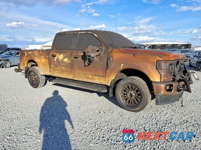 Czwarte zdjęcie samochodu z boku: 2020 FORD F350 SUPER DUTY VIN:1FT8W3BT4LEE69013 - miniatura