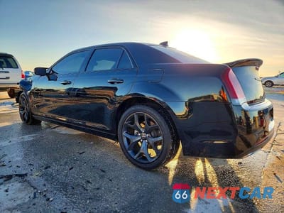 Drugie zdjęcie samochodu z przodu: 2023 CHRYSLER 300 TOURING VIN:2C3CCAAG4PH604991 - miniatura