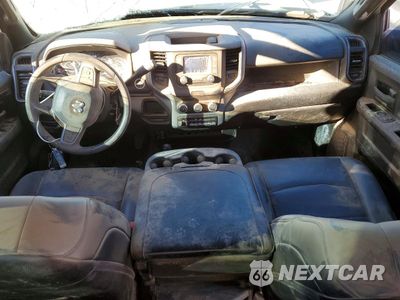 Zdjęcie 8 z 13 samochodu: 2024 RAM 3500 UTILITY / SERVICE TRUCK VIN:3C7WRTCJ9RG138749 - miniatura