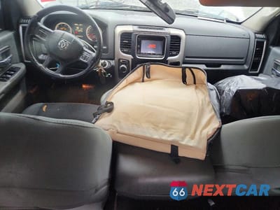 Zdjęcie 8 z 12 samochodu: 2014 RAM 1500 SLT VIN:1C6RR6GG8ES286606 - miniatura