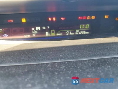Zdjęcie 9 z 11 samochodu: 2012 TOYOTA PRIUS V VIN:JTDZN3EU8C3056793 - miniatura