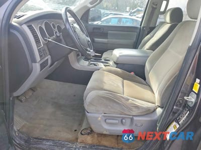 Zdjęcie 7 z 13 samochodu: 2011 TOYOTA SEQUOIA SR5 VIN:5TDZY5G19BS031775 - miniatura